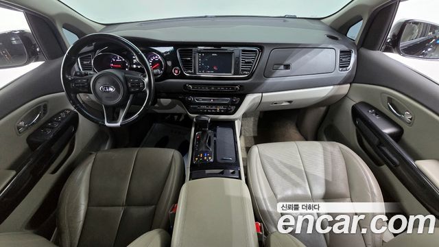 Kia Canival 2017 — photo 7