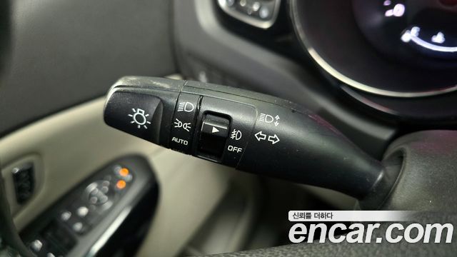 Kia Canival 2017 — photo 15