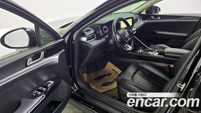 Kia K5 2023 — photo 10