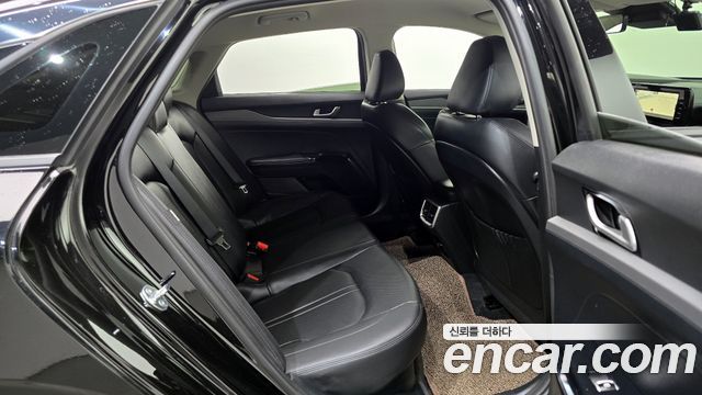 Kia K5 2023 — photo 13