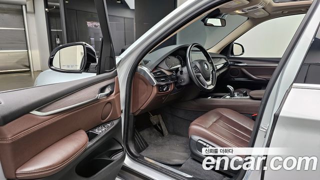 BMW X5 2016 — photo 11