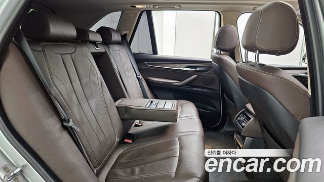 BMW X5 2016 — photo 12