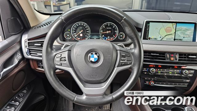 BMW X5 2016 — photo 13