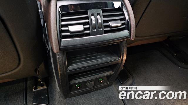 BMW X5 2016 — photo 17