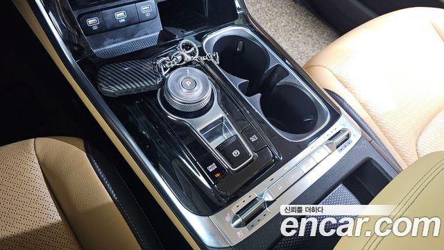 Kia Canival 2021 — photo 9