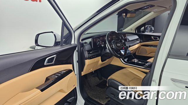 Kia Canival 2021 — photo 10