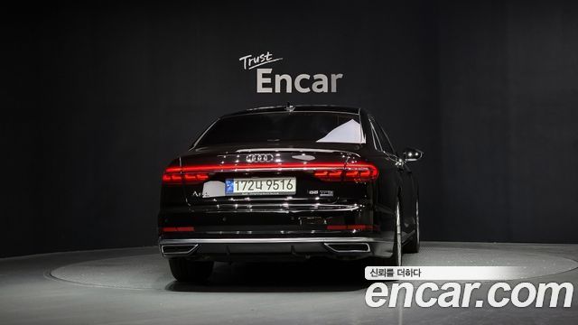 Audi A8 2021 — photo 4