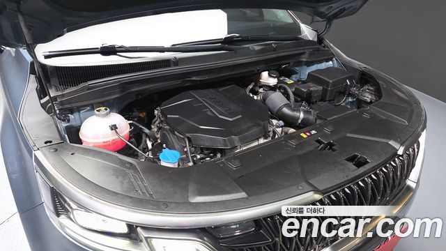 Kia Canival 2022 — photo 6