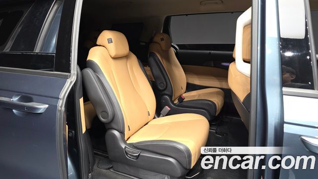Kia Canival 2022 — photo 12