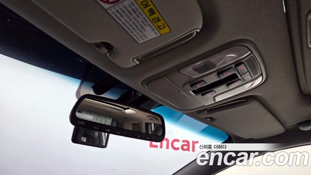 Kia Canival 2018 — photo 19