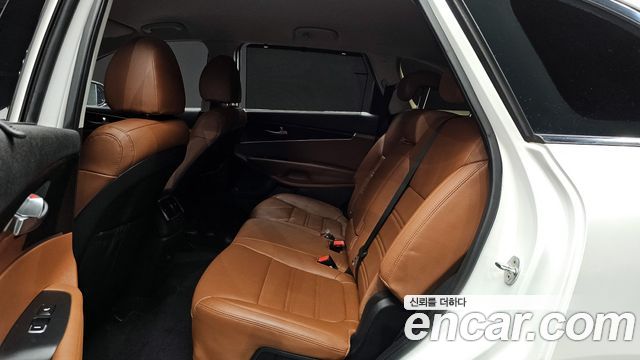 Kia Sorento 2019 — photo 12