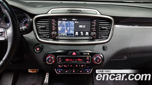 Kia Sorento 2019 — photo 15