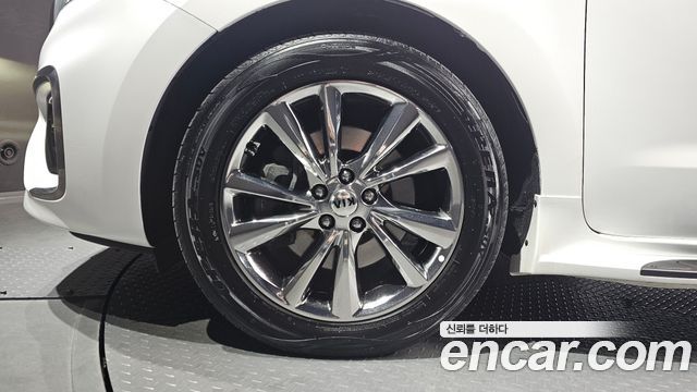 Kia Canival 2019 — photo 5