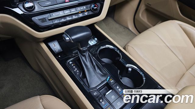 Kia Canival 2019 — photo 9