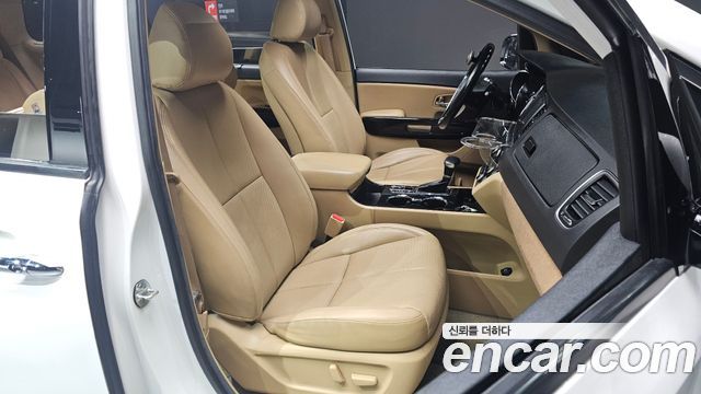 Kia Canival 2019 — photo 10