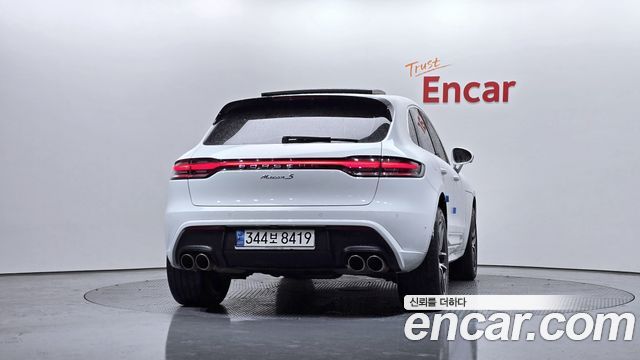 Porsche Macan 2022 — photo 4