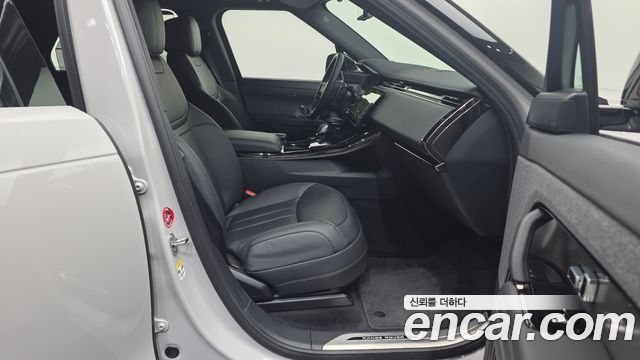 Land Rover Range Rover Sport 2025 — photo 3