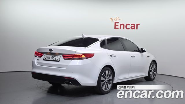 Kia K5 2018 — photo 2
