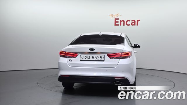 Kia K5 2018 — photo 4