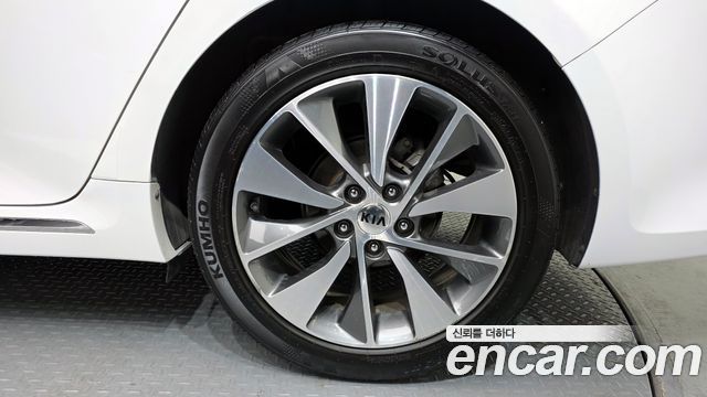 Kia K5 2018 — photo 5