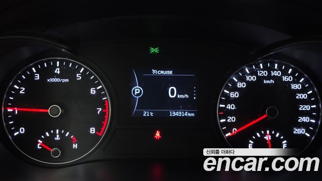 Kia K5 2018 — photo 8