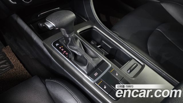 Kia K5 2018 — photo 9