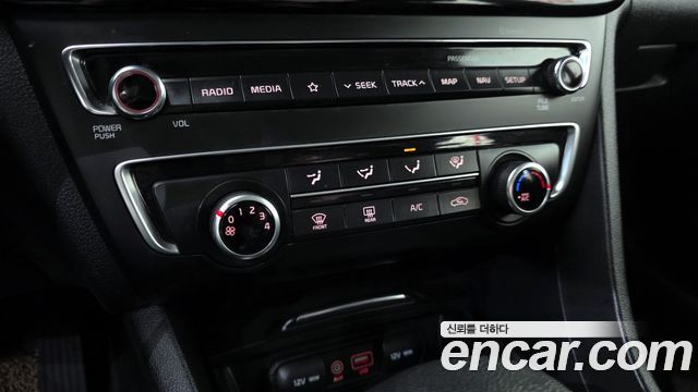 Kia K5 2018 — photo 15