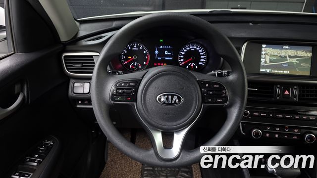 Kia K5 2018 — photo 17