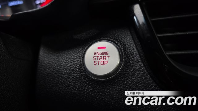 Kia K5 2018 — photo 18