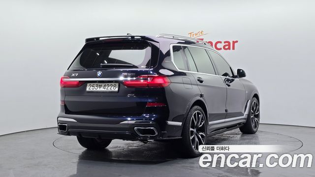 BMW X7 2020 — photo 2