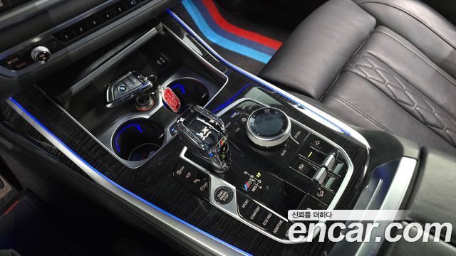 BMW X7 2020 — photo 9