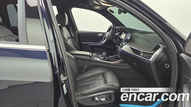 BMW X7 2020 — photo 11
