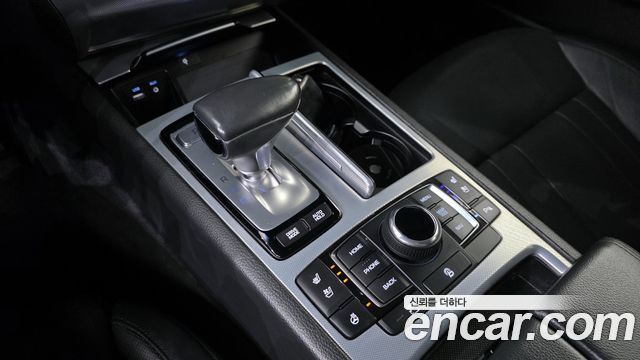 Genesis G80 2017 — photo 9