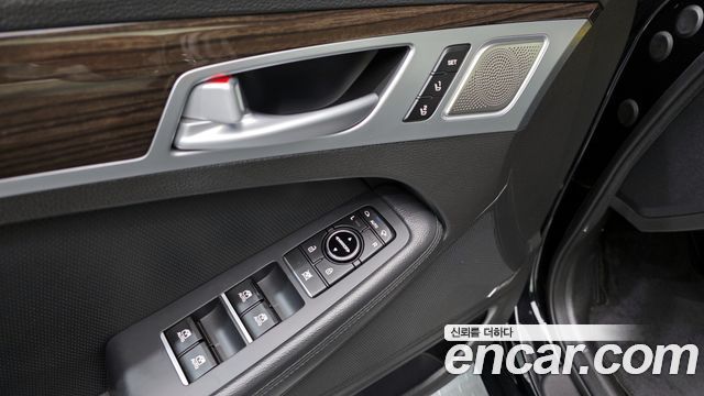 Genesis G80 2017 — photo 11