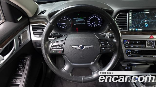 Genesis G80 2017 — photo 17