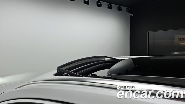 Volvo XC60 2018 — photo 20