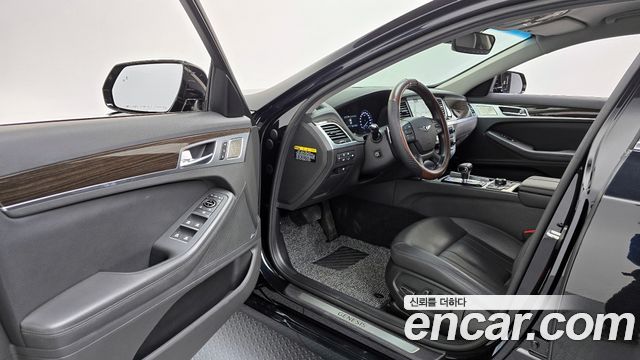 Genesis G80 2019 — photo 11