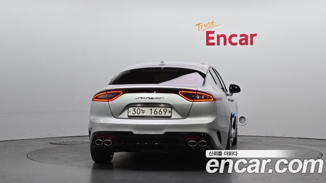 Kia Stinger 2018 — photo 4