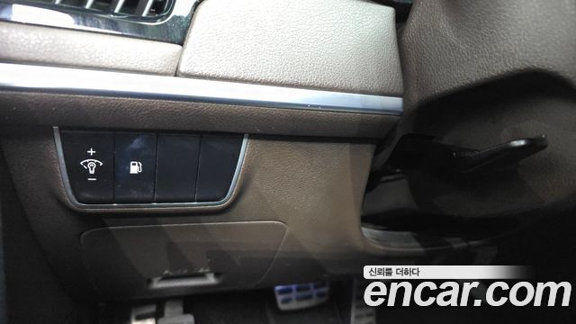 Kia Stinger 2018 — photo 17