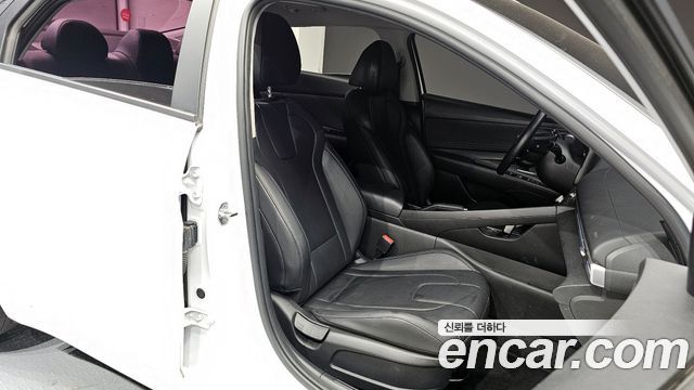 Hyundai AVANTE 2021 — photo 12