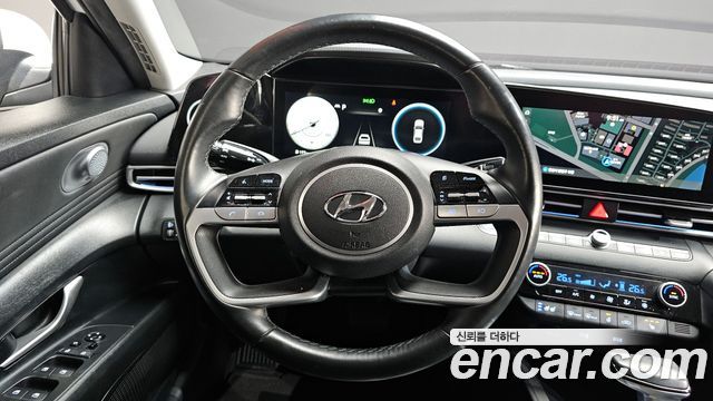 Hyundai AVANTE 2021 — photo 13