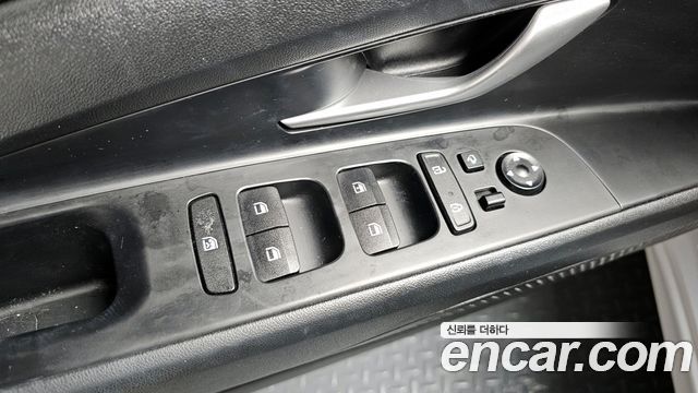 Hyundai AVANTE 2021 — photo 14
