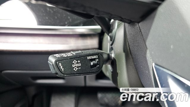 Audi Q7 2021 — photo 18