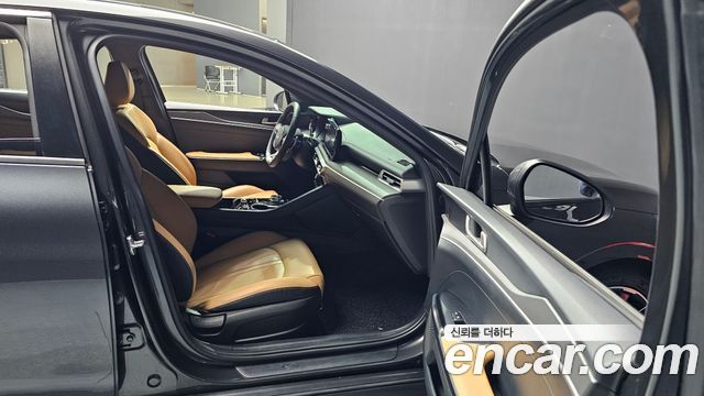 Kia K5 2022 — photo 10