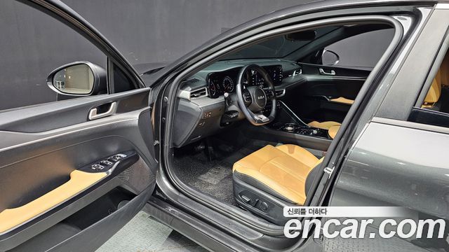 Kia K5 2022 — photo 11