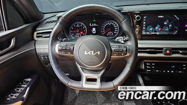 Kia K5 2022 — photo 13