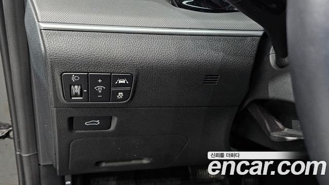 Kia K5 2022 — photo 17