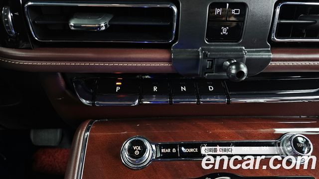 Lincoln Aviator 2021 — photo 9