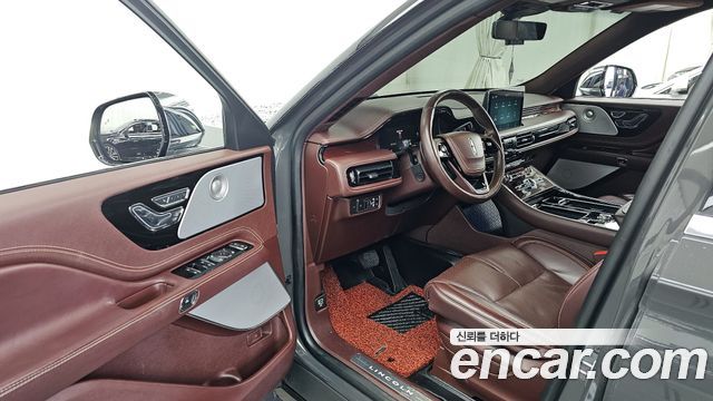 Lincoln Aviator 2021 — photo 10