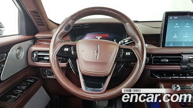 Lincoln Aviator 2021 — photo 13